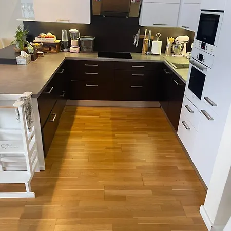 Stunning Garden Flat On The Hills Next To Old Town * Братислава