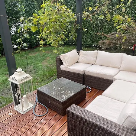 Апартаменты Stunning Garden Flat On The Hills Next To Old Town Братислава