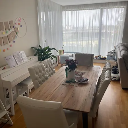 Stunning Garden Flat On The Hills Next To Old Town