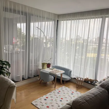 Stunning Garden Flat On The Hills Next To Old Town Апартаменты *